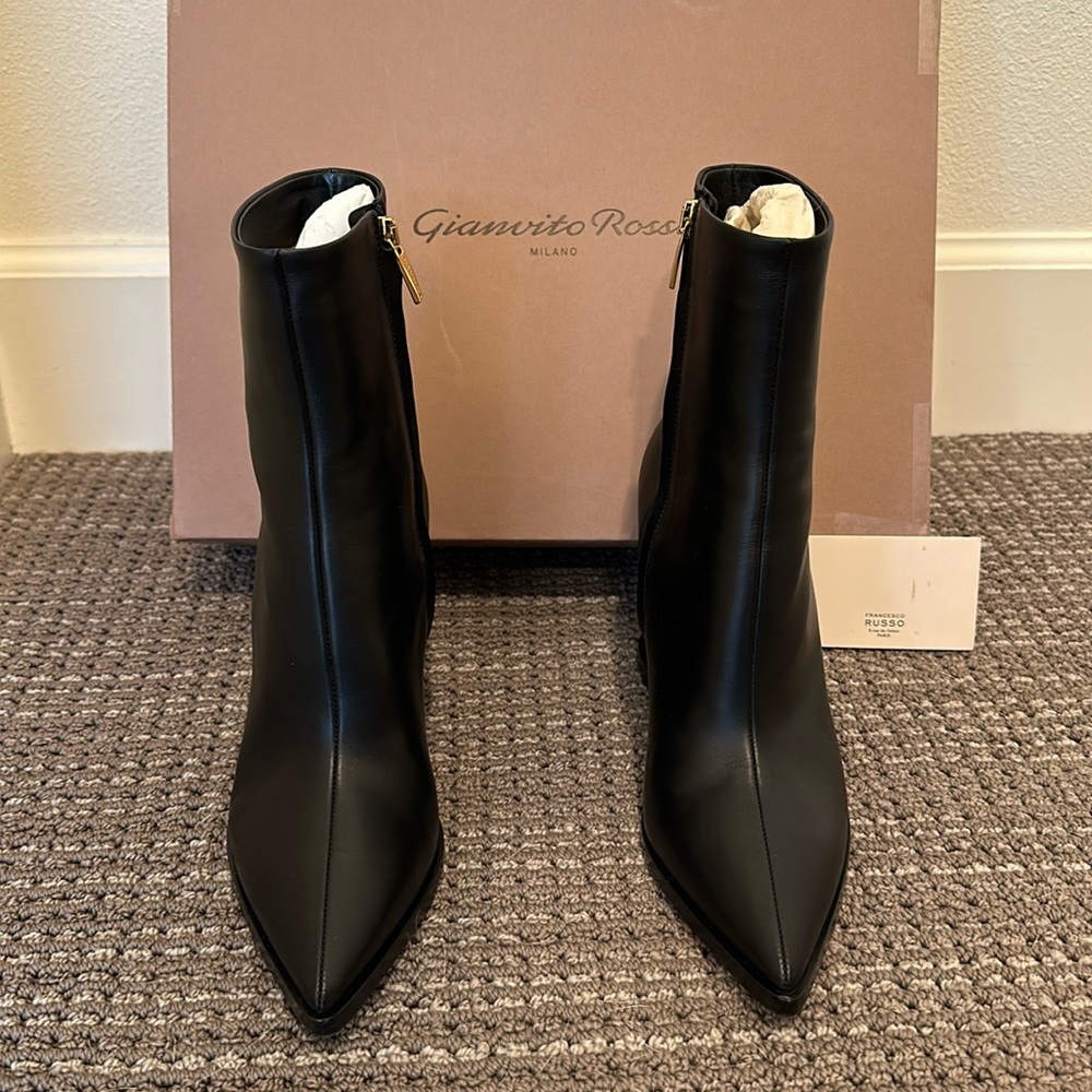 NWT Gianvito Rossi ankle boot